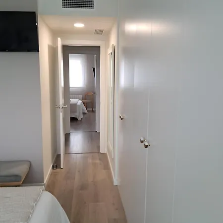 Апартаменты El Balcon Del Ebro By Alogest- Vistas, Piscina Y 2 Parking Сарагоса