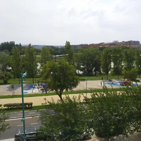 Apartmán El Balcon Del Ebro By Alogest- Vistas, Piscina Y 2 Parking Zaragoza