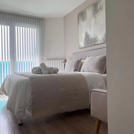 El Balcon Del Ebro By Alogest- Vistas, Piscina Y 2 Parking Lägenhet